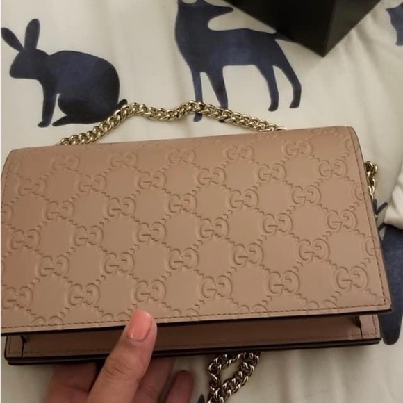 Gucci Crossbody Bag - Can be used as a Clutch! 100% Authentic!! - Picture 3 of 5